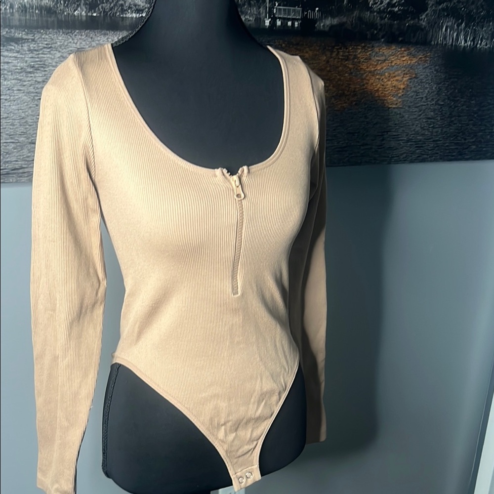 Fashion Nova Cream Long Sleeve Fitted Bodysuit